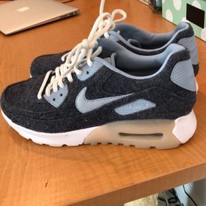 Nike Air Max size 7.5
